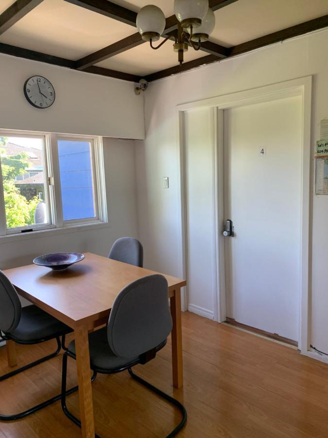 Vancouver Backpacker House - 10 Min Walk To Metrotown Skytrain Station Burnaby Eksteriør billede