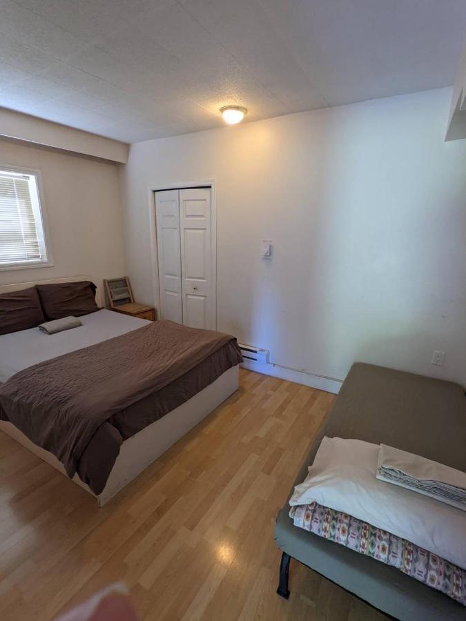 Vancouver Backpacker House - 10 Min Walk To Metrotown Skytrain Station Burnaby Eksteriør billede