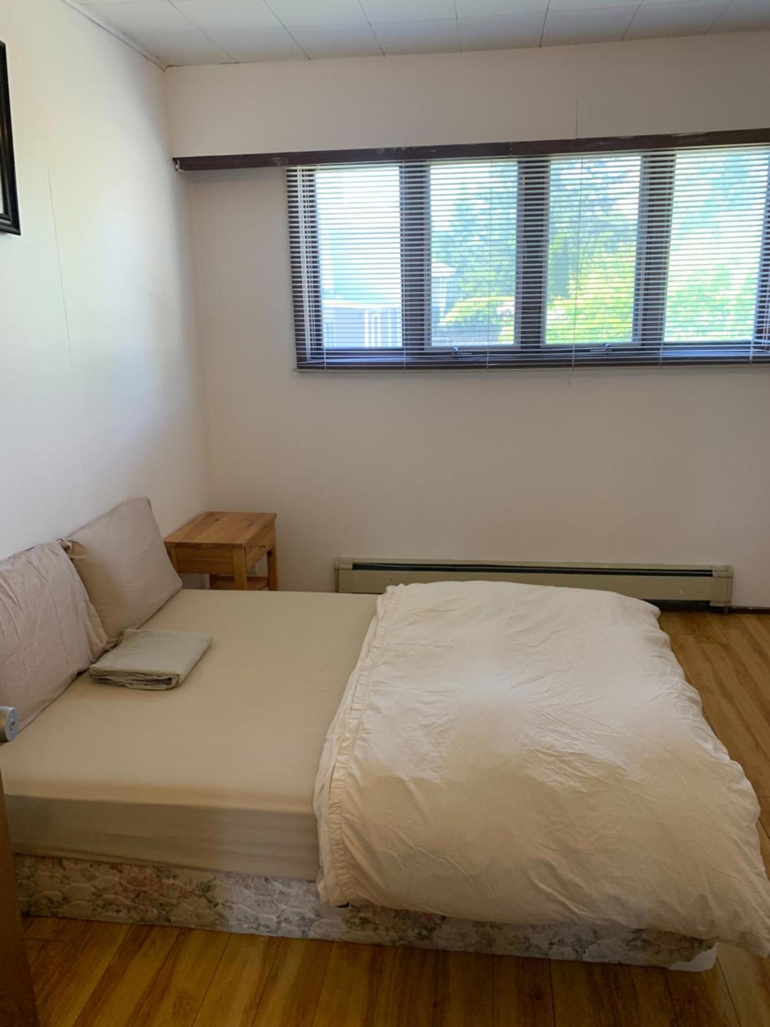 Vancouver Backpacker House - 10 Min Walk To Metrotown Skytrain Station Burnaby Eksteriør billede