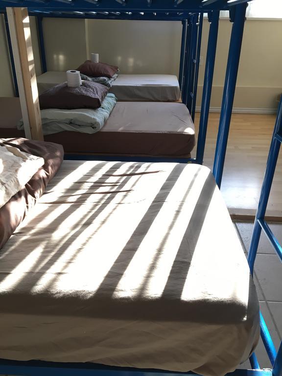 Vancouver Backpacker House - 10 Min Walk To Metrotown Skytrain Station Burnaby Eksteriør billede