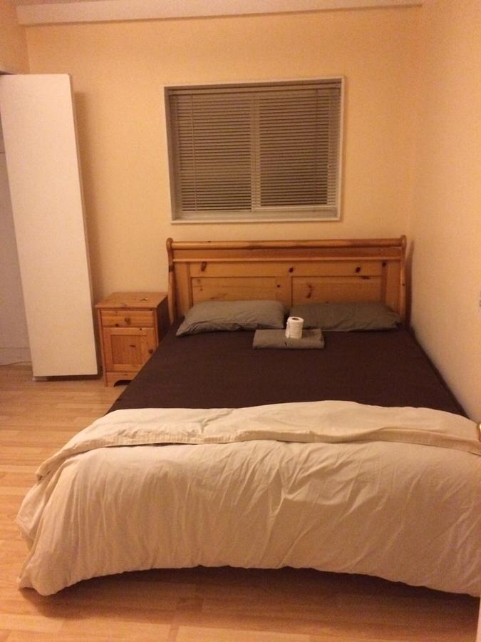 Vancouver Backpacker House - 10 Min Walk To Metrotown Skytrain Station Burnaby Eksteriør billede
